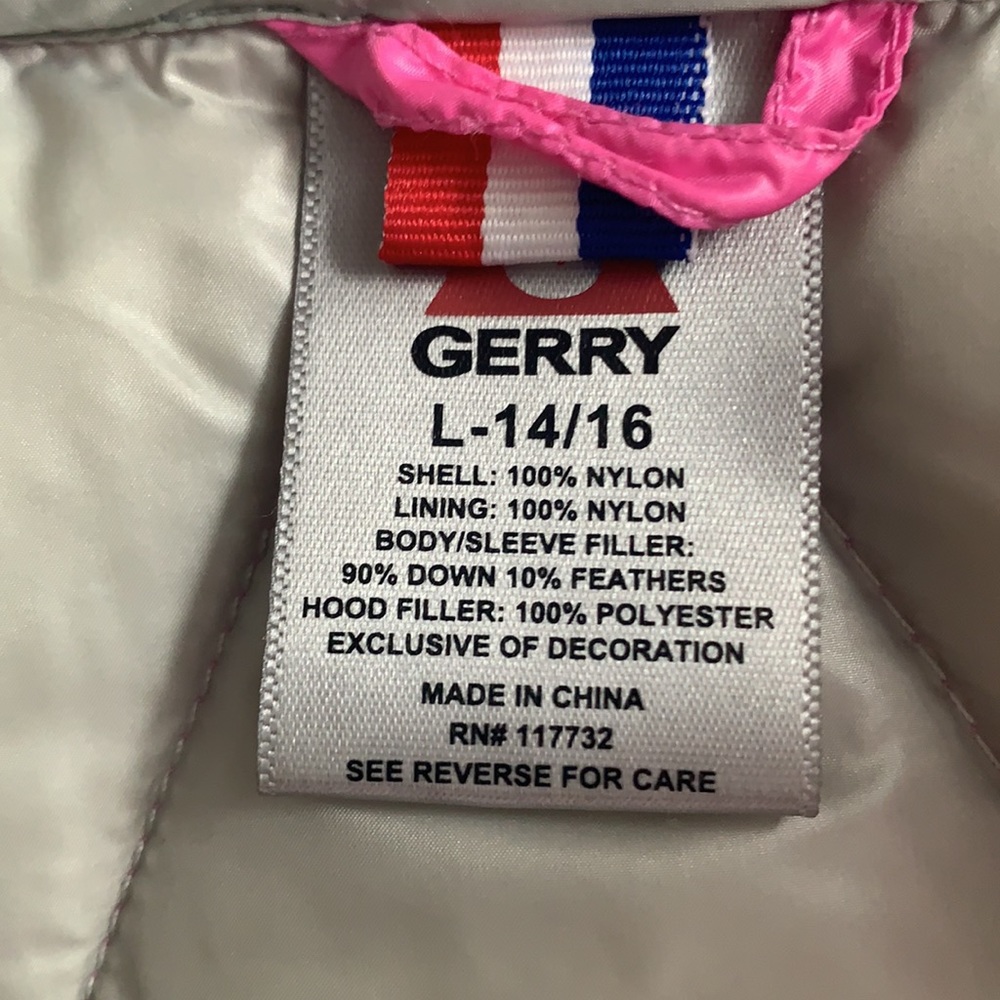 Light down packable jacket. - Picture 5 of 7